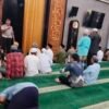 Jumat Keliling di Masjid Al Hidayah, Kapolsek Gedangan Pererat Silaturahmi dengan Warga