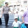Pagi Pertama Bertugas, Kapolresta Sidoarjo Langsung Turun ke Jalan Raya