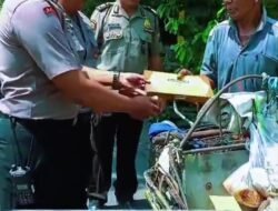 Momen Menyentuh Hati: Kakek Pendorong Becak Diberi Santunan Personel Polsek Jabon di Jalan Raya