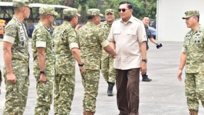 Danrem Bhaskara Jaya Sambut Kedatangan Menhan RI di Lanudal Juanda