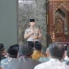 Mempererat Kedekatan Polresta Sidoarjo Shalat Jumat Keliling di Sukodono 